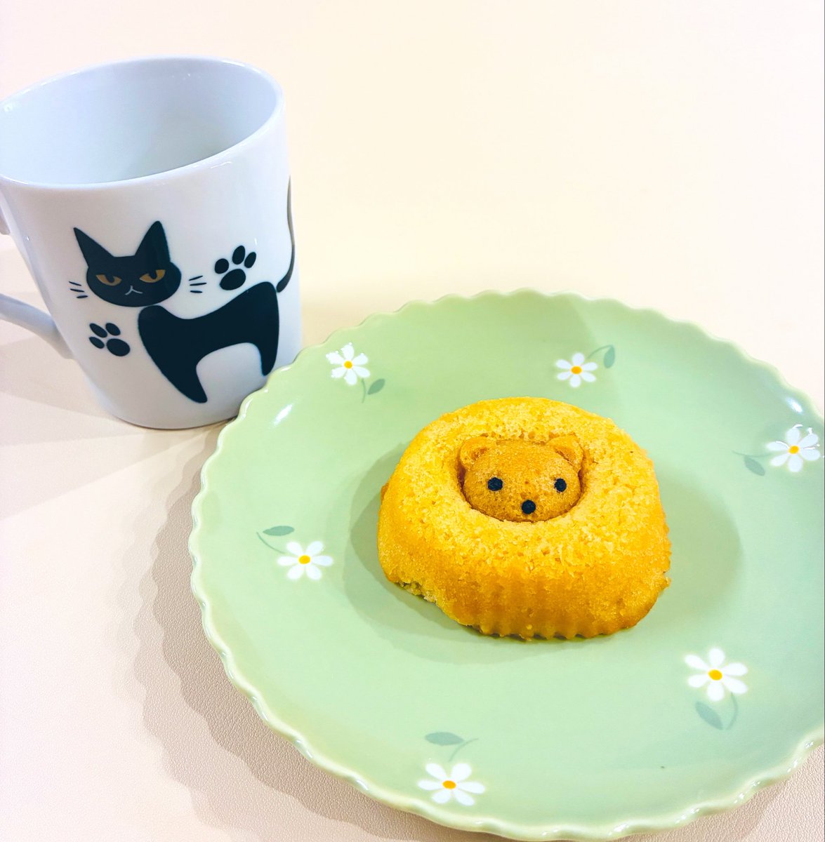 LpzGr's tweet photo. パートさんがくれたドーナツ可愛くて嬉しい https://t.co/7yPnKl4kOf