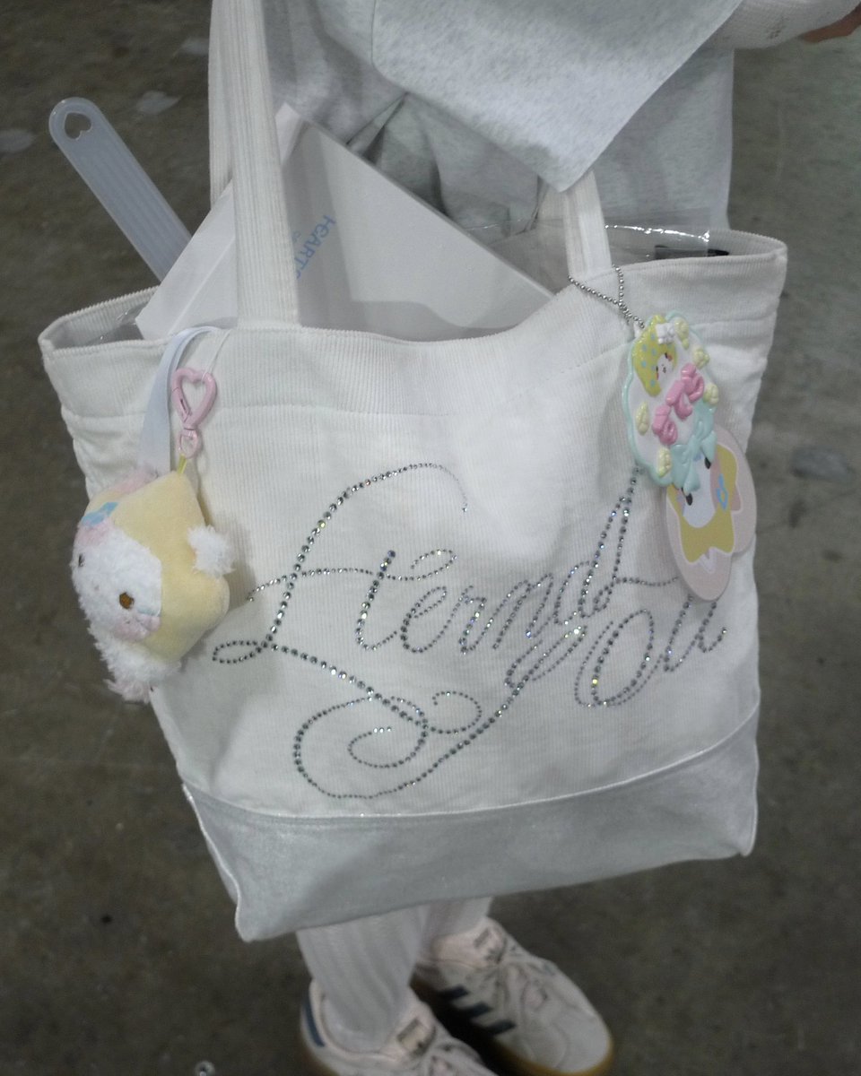 SUGAR BAG」と「SUGAR CUBE BAG」を現場バッグとして使ってくださって