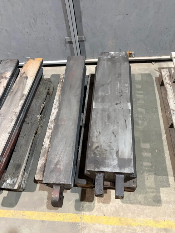 Premtech_UK's tweet photo. #GagPlate #repair &amp; #refurbishment 🛠️
Inspection, controlled weld repair &amp; precision machining - restoring reliability across #HeavyIndustry.
#Premtech #Engineering #Manufacturing https://t.co/HfHWYfw1f1