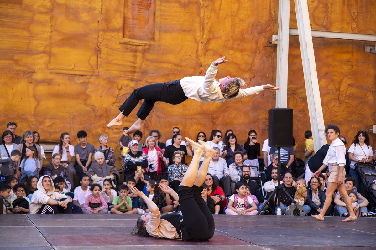 Catalan Arts tweet media