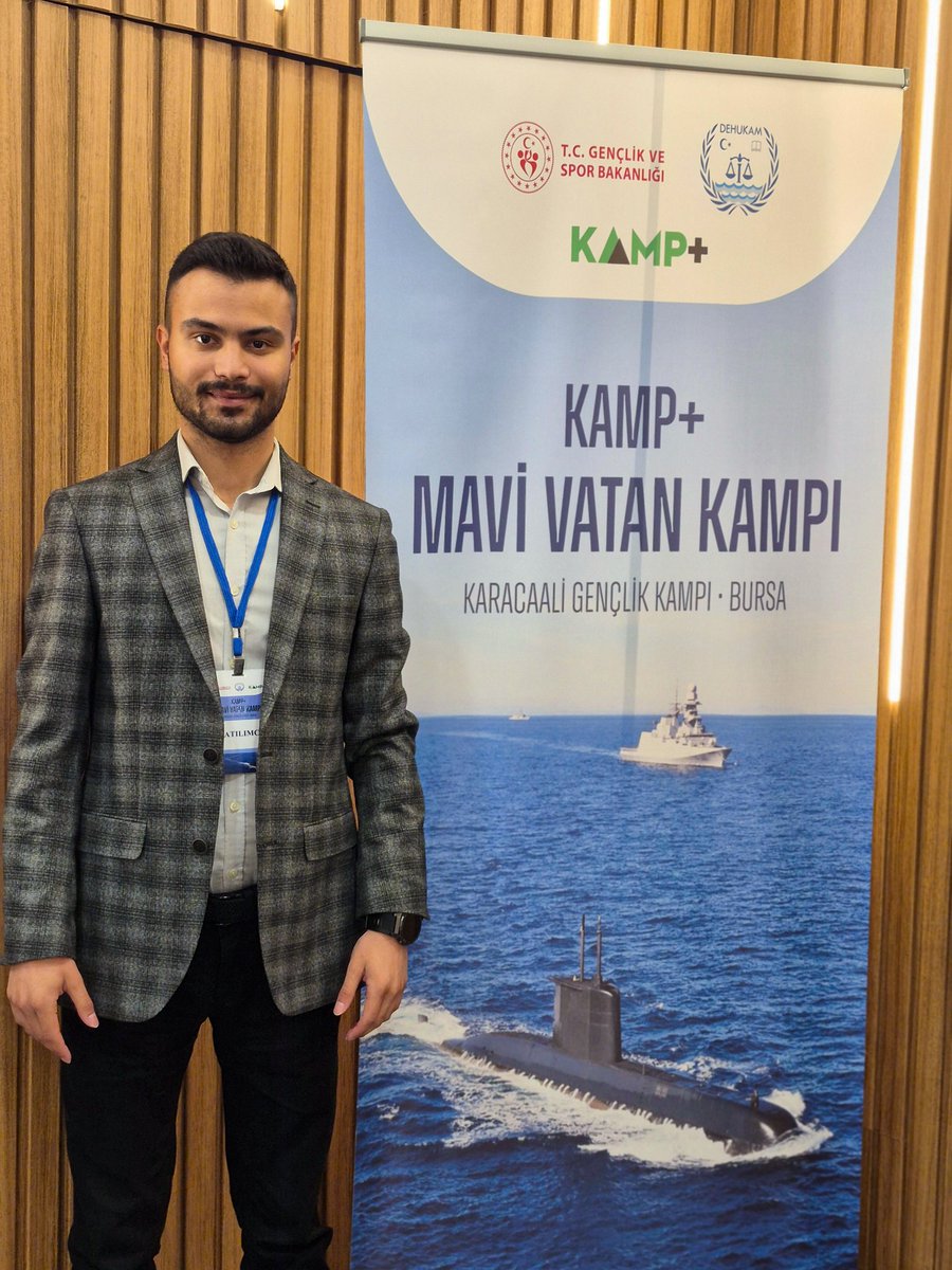omerdk06's tweet photo. GSB ile DEHUKAM iş birliğinde düzenlenen “Mavi Vatan Kampı”na katıldım.Program kapsamında deniz diplomasisi, Türkiye’nin deniz yetki alanları, münhasır ekonomik bölge, Adalar denizinde yaşanan sorunlar, güncel denizcilik meseleleri üzerine verimli bir program gerçekleştirdik ⚓️🇹🇷 https://t.co/Ycj2sOEeDS