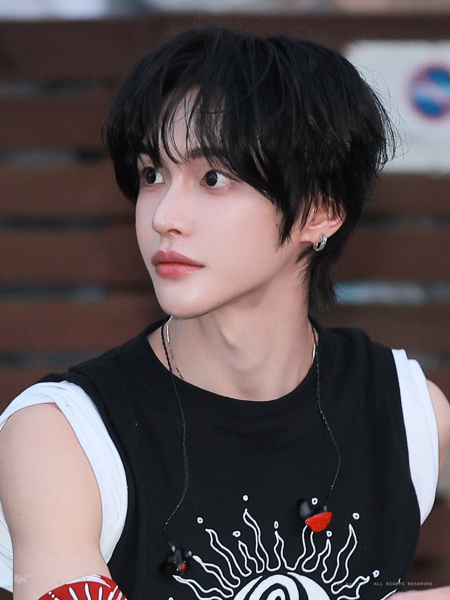𝒌𝒐𝒊. tweet media