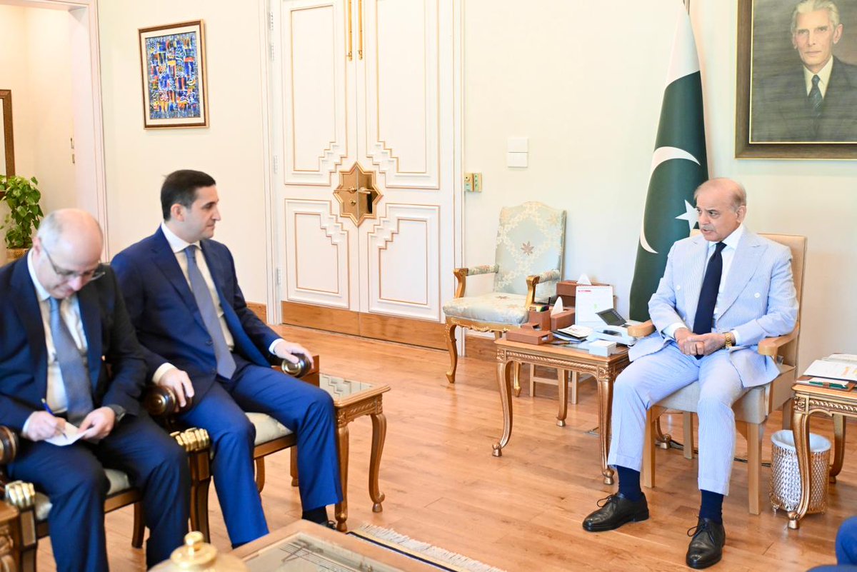 GovtofPakistan's tweet photo. Islamabad : H.E. Mr. Farid Turab Oglu Ahmadov, Justice Minister of Azerbaijan calls on Prime Minister Muhammad Shehbaz Sharif. https://t.co/q93eudhUxi
