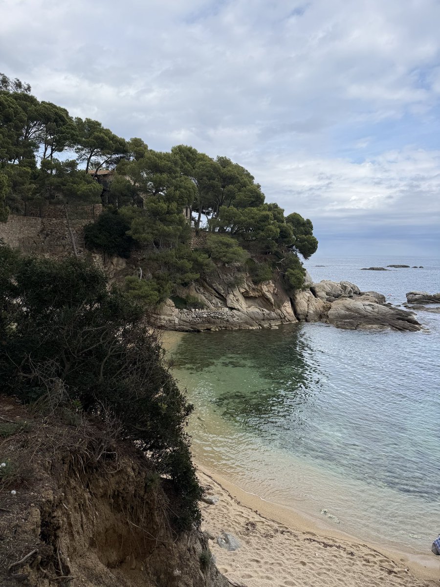 Maud_RX's tweet photo. Costa brava 🫶✨🇪🇸😍 https://t.co/oEUpuXKypj