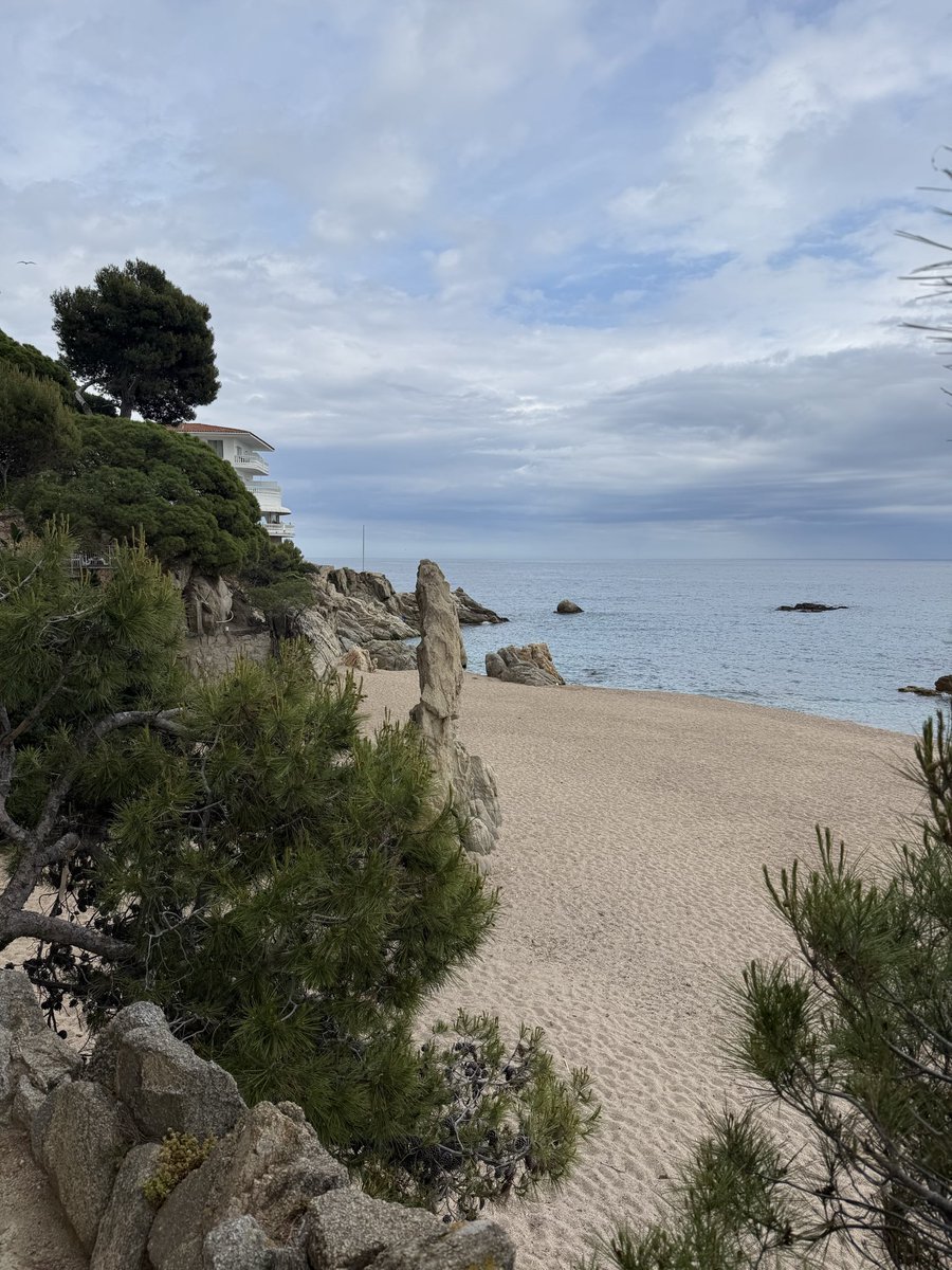 Maud_RX's tweet photo. Costa brava 🫶✨🇪🇸😍 https://t.co/oEUpuXKypj