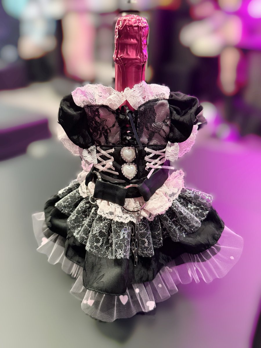 Kawa_tsumi's tweet photo. 衣装が可愛いで有名なかわ罪の
オリシャンドールが完成しました💗
衣装屋Miaさんに作って頂きました✨️
細部まで拘って作られていてめちゃくちゃ可愛いです…♡
かわ罪の衣装好きさんはぜひGETしていただきたいです✨️ https://t.co/8Tmzvjdkce