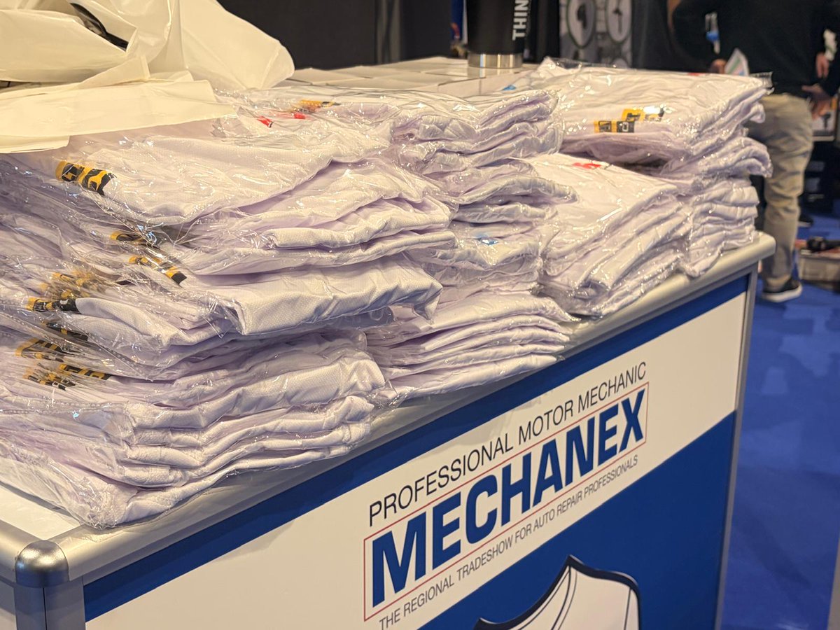 MECHANEXShow's tweet photo. Smells like lunchtime here at #Mechanex North and we’ve got you covered with a FREE bacon roll 🥓 (yippee)!

Not feeling hungry? That’s ok, you can grab a FREE t-shirt plus a THINKCAR flask instead, it lasts longer than the bacon roll!

#North #BaconRoll #Tshirt #Freebies https://t.co/56iVJvxVaA