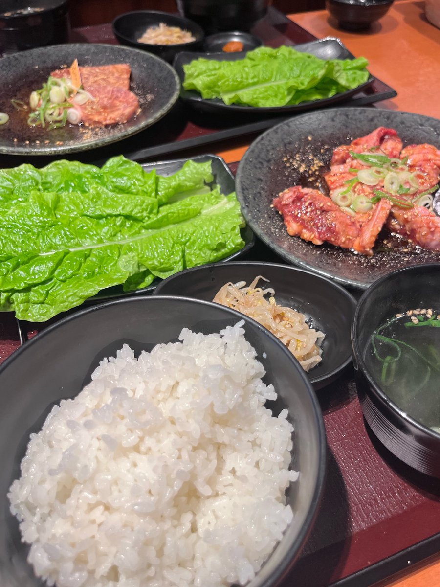 miocaro_jack's tweet photo. 業務連絡
また肉を食ってます😆 https://t.co/UqrUjfGBbU