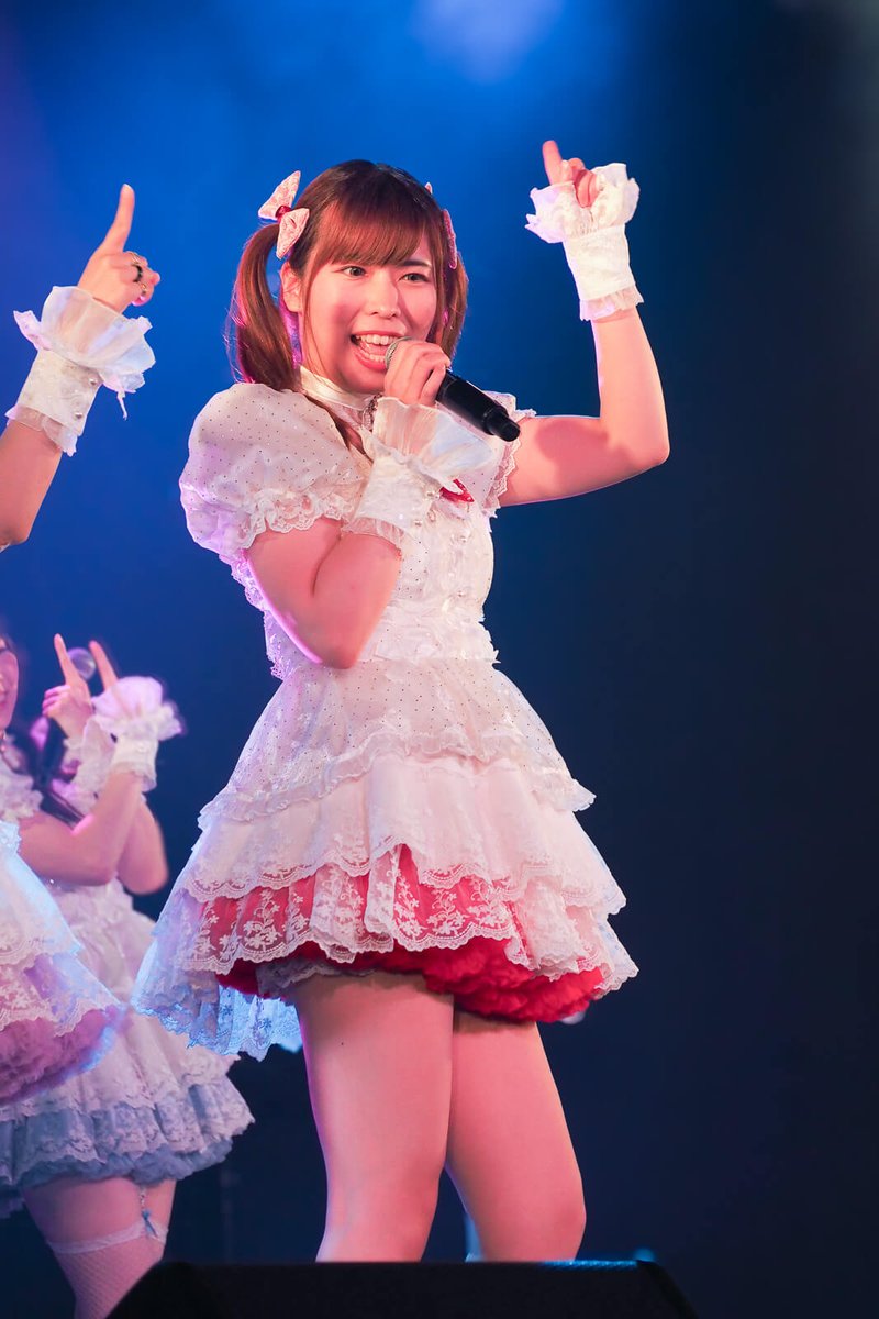 むーんがーる tweet media