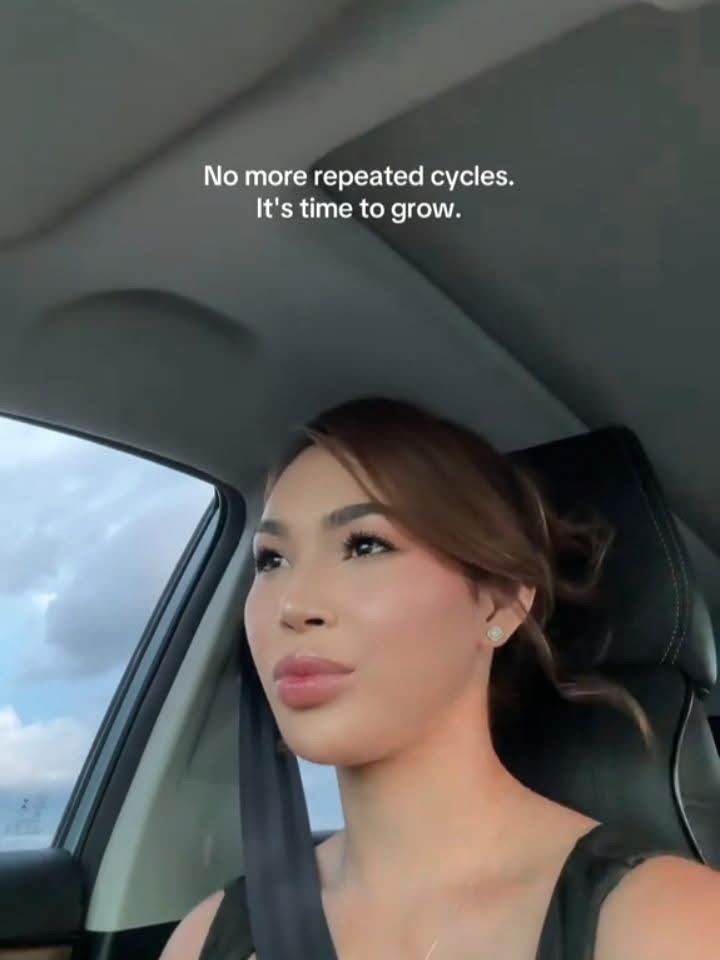 GIFS tweet media