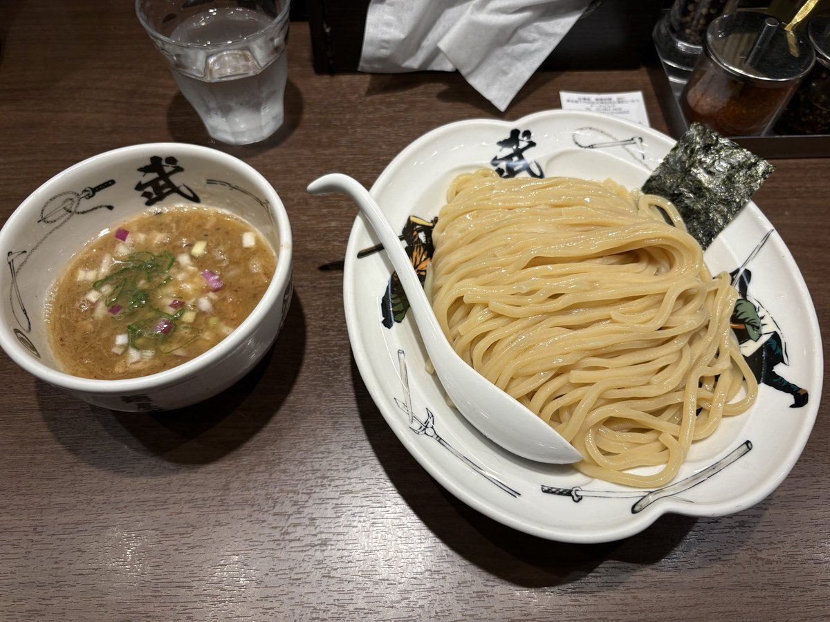 naoki_wada's tweet photo. 久しぶりに武仁をキメた🍜
つけ汁おかわりのタイミングで濃さの変更が出来るようになってた🙌
標準→濃厚　を楽しみました😊 https://t.co/RjxN24x3sy