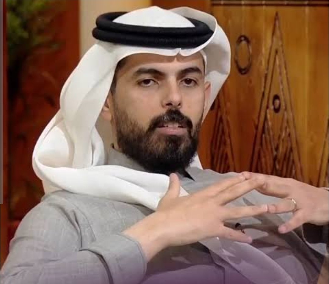 sameer100100's tweet photo. @thmanyah الرجل الحقيقي ما يحتاج تعريف ولا تغريدة تسأل عنه
الرجل هو اللي بنى الفكرة من الصفر ووقف عليها في أصعب الظروف
أما اللي يستلم بعد النجاح ويحاول يعيد كتابة القصة… فالتاريخ ما ينسى

الرجال يُعرفون بمواقفهم… والبداية دائمًا تحكي الحقيقة https://t.co/NouroV05n7