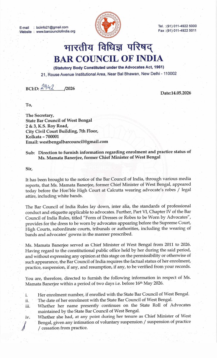 Sumit_Nagpal's tweet photo. Interesting Development!   @barcouncilindia  has directed the State Bar Council of West Bengal to furnish full details on Ms. Mamata Banerjee’s enrolment &amp; practice status as an advocate. https://t.co/u8XtWHtJV7