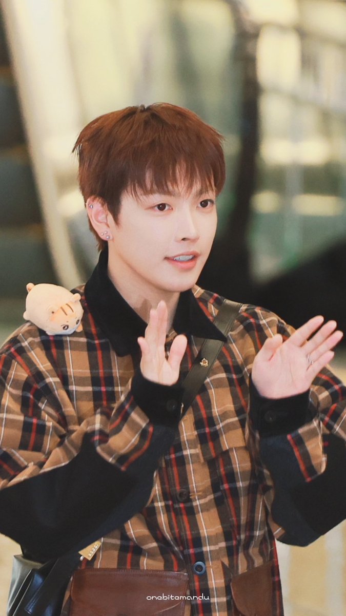한닙만두.. tweet media