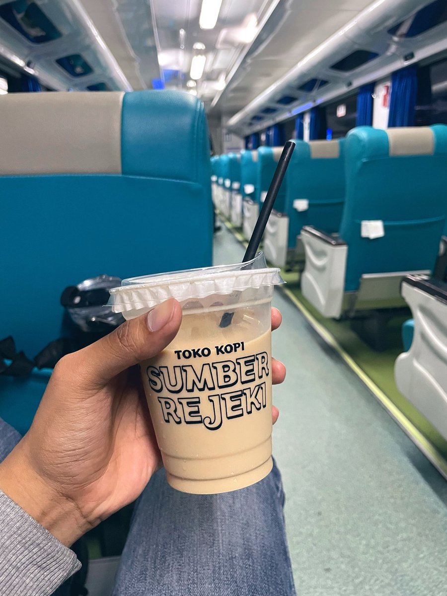 uaremypriority's tweet photo. Seperti biasa perban akan dibuang setelah luka nya sembuh. https://t.co/iYlHyPvs9N