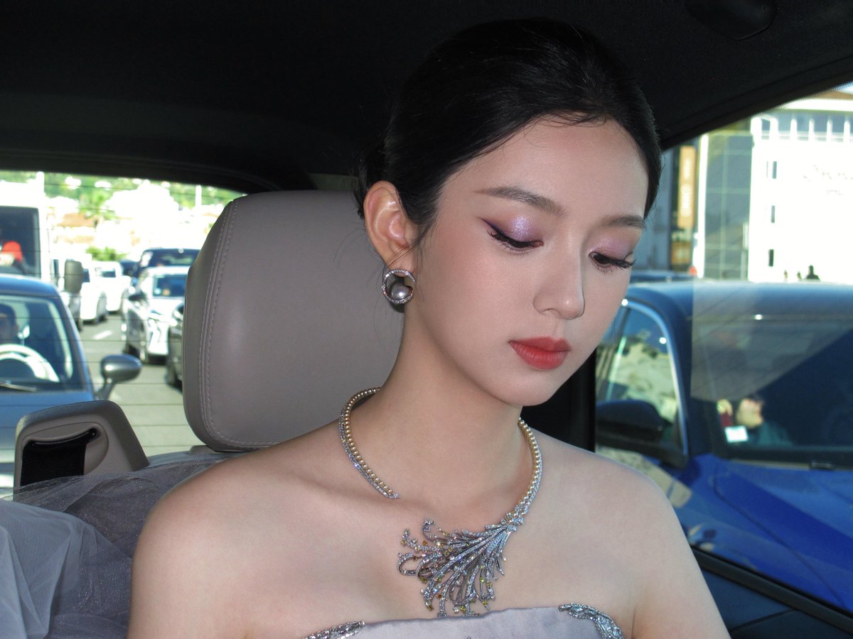 소라 tweet media