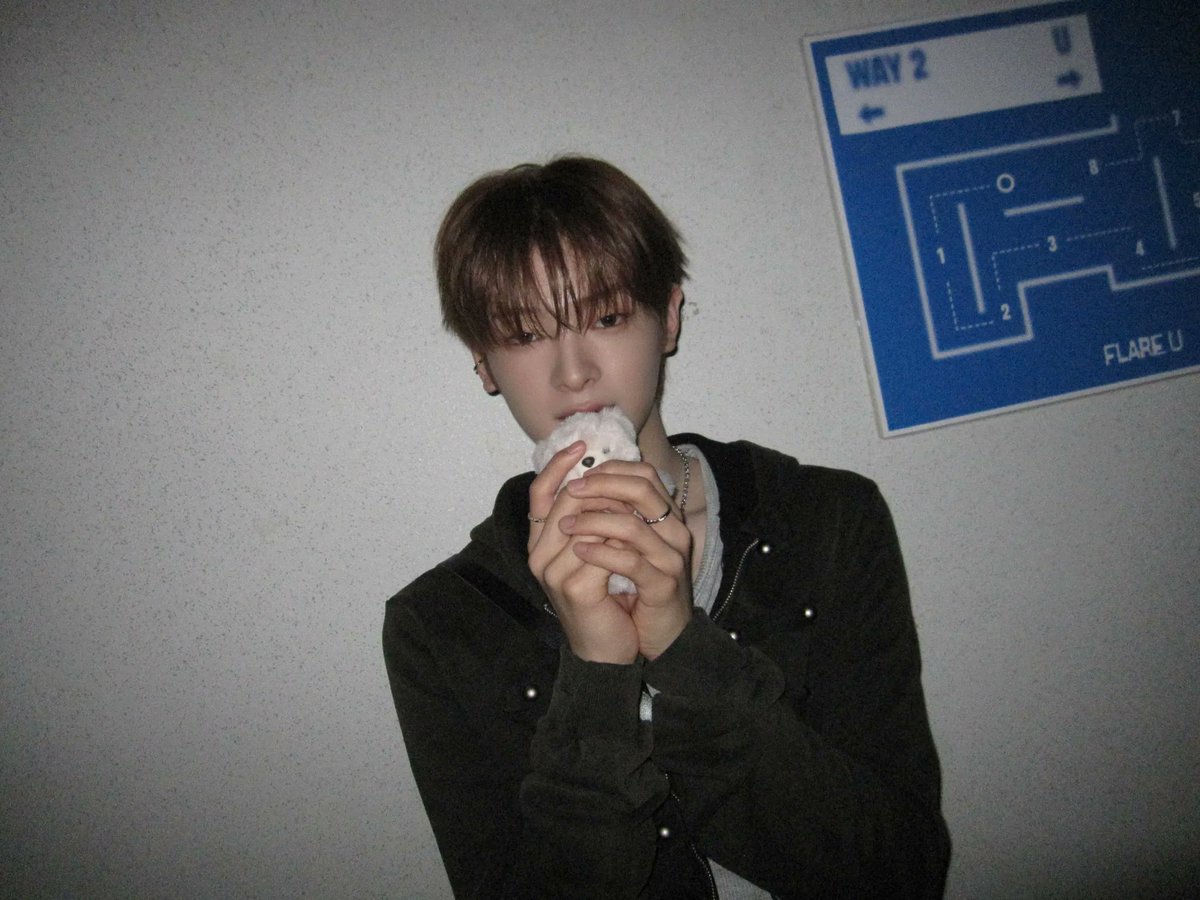 KANG WOOJIN THAILAND tweet media