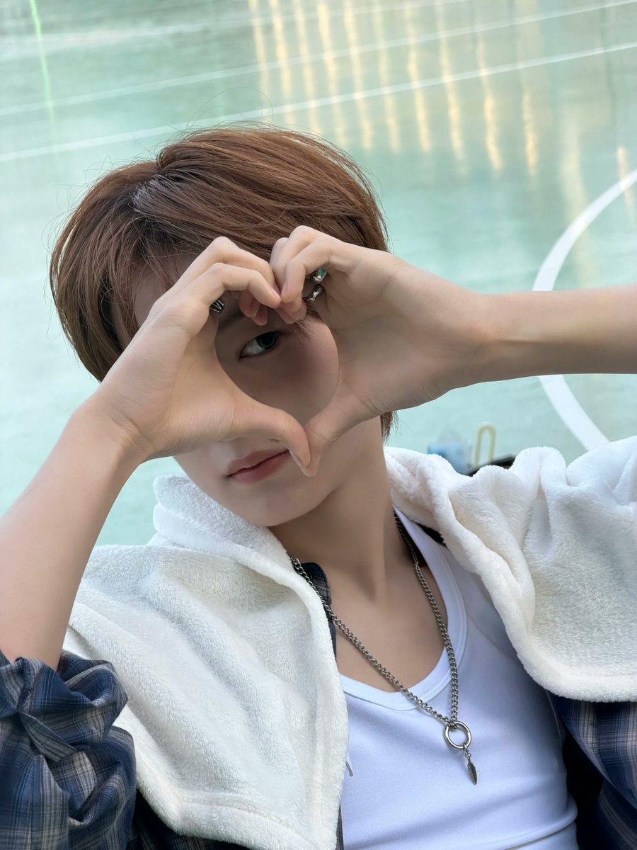 KANG WOOJIN THAILAND tweet media