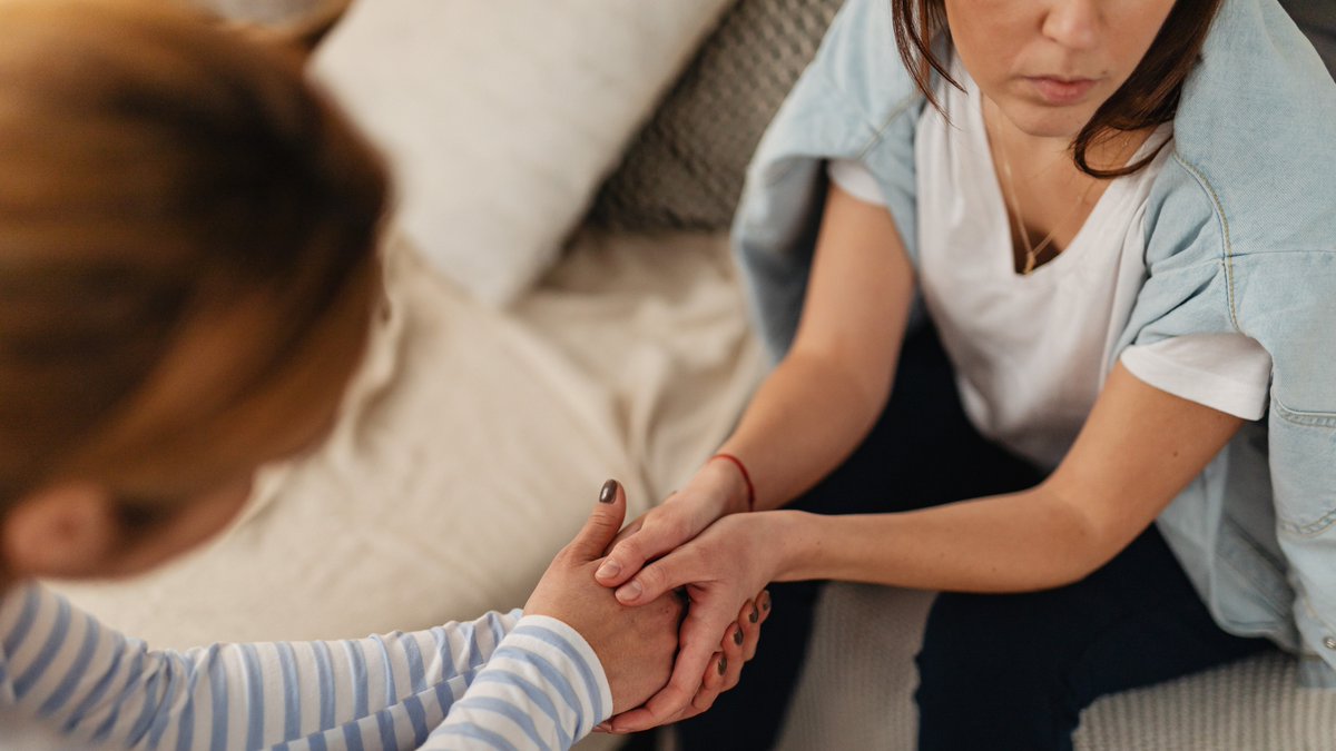 AjArenys's tweet photo. ℹ️La Regidoria d’Igualtat posa en marxa un programa gratuït d’autocura emocional adreçat especialment a dones en situació de vulnerabilitat. 
Més info ➡️https://t.co/EP1I8ujx21 https://t.co/kcVtJMcPey