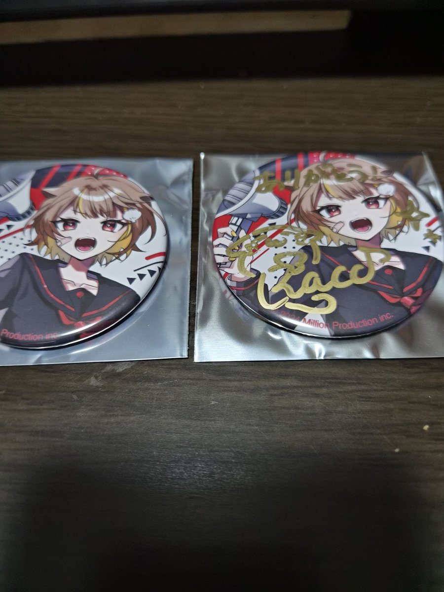 まさかまさかのサイン入り！初のグッズ購入でいただけるとは！こういう