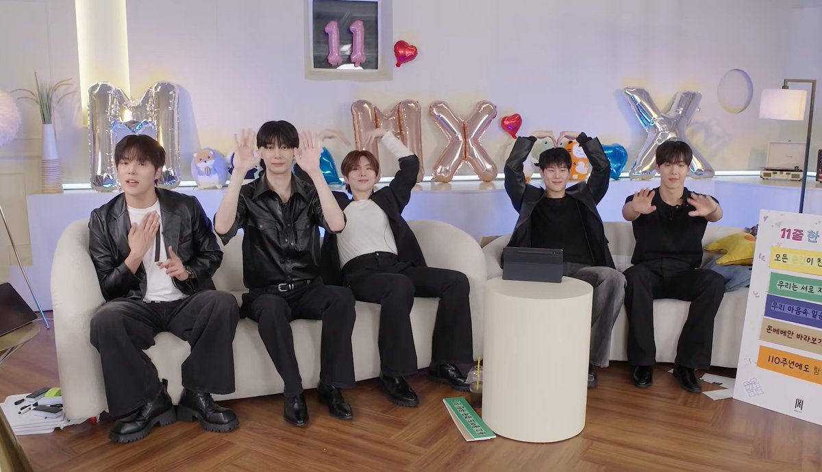범용 tweet media