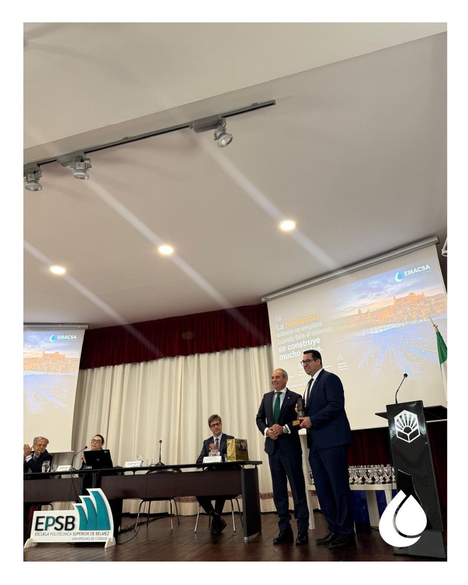 @Emacsa_es tweet media