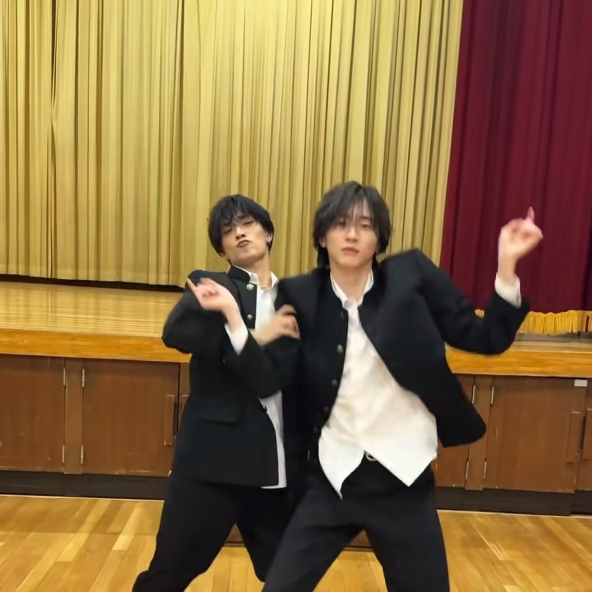 _ky02__'s tweet photo. どこ切り取っても愛おしい、👶🏻×２💕
本当に大好きかわいいくん（号泣） https://t.co/idrpGCZ2pq
