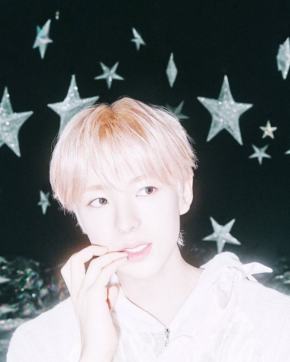 tknyvshi's tweet photo. EUPHORIA Magazine Interview
#유우시 #YUSHI #ユウシ #NCTWISH

Q. What are each of your favorite songs from the album, and why?

⭐️: I’d choose “Feel The Beat.” It’s the kind of song that makes you want to dance as soon as it starts. The lyrics are really positive, and it has this bright energy, but somehow it also feels comforting. I love how it does both.