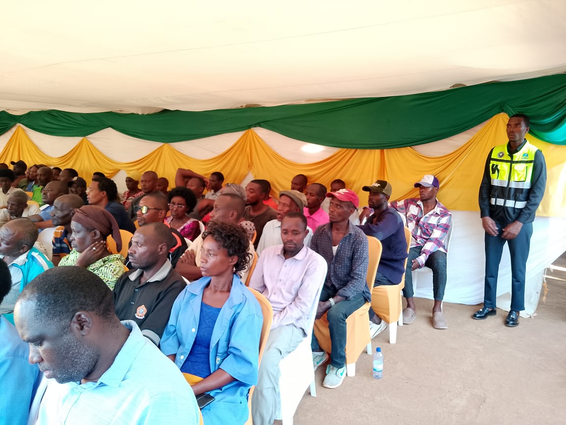 Kgl_Yvolunteers's tweet photo. 2/2 Preventing crime and combating drug abuse,promoting hygiene and sanitation,along with other awareness campaigns aimed at improving citizens’ well-being. @RwandaLocalGov @KubanaRichard @Rwandapolice @RNPSpokesperson @CityofKigali @JackyUrujeni @EmmaClaudine @EgidieBibio https://t.co/FxZohdC3TW