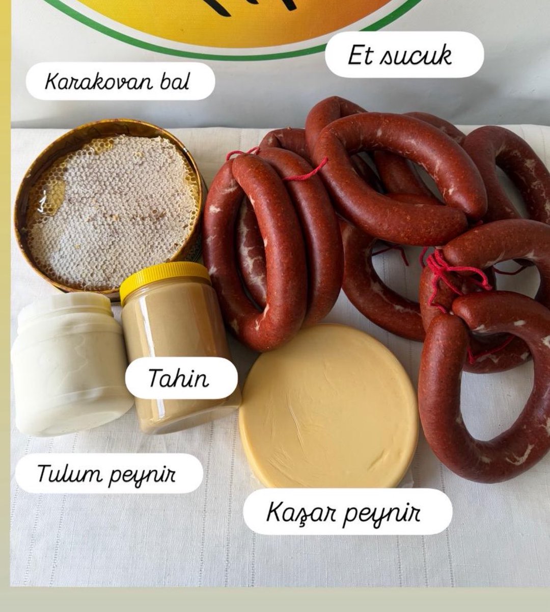 dogal_hanem1's tweet photo. Satış yapmam lazım 
arkadaşlar en azından 1 RT yapabilir misiniz 

Karakovan bal
Tahin 
Et sucuk 
Kaşar peyniri 

0501 342 02 91 whatsapp https://t.co/bH84x1XDGm