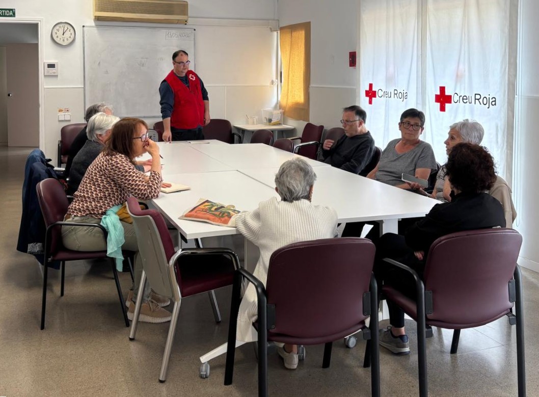 CreuRojaStCugat's tweet photo. Avui hem organitzat una xerrada sobre la importància de l’adherència terapèutica per a les persones de l’espai Engresca’t de la @CreuRojaStCugat . 💊❤️
Continuem treballant per promoure la salut i el benestar! https://t.co/Tzqp9KwJXg
