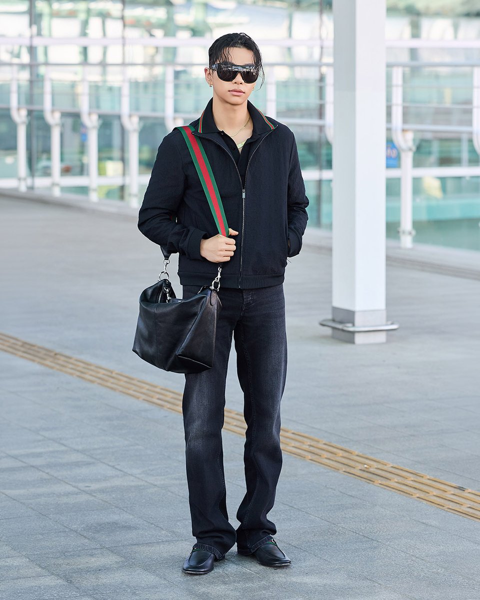 gucci_jp's tweet photo. .@ALLDAY_PROJECT の #Tarzzan が、ファッションショーのためニューヨークへ向かう道中に #GucciBrera を携えて。#ALLDAYPROJECT https://t.co/39ktIbvzjt