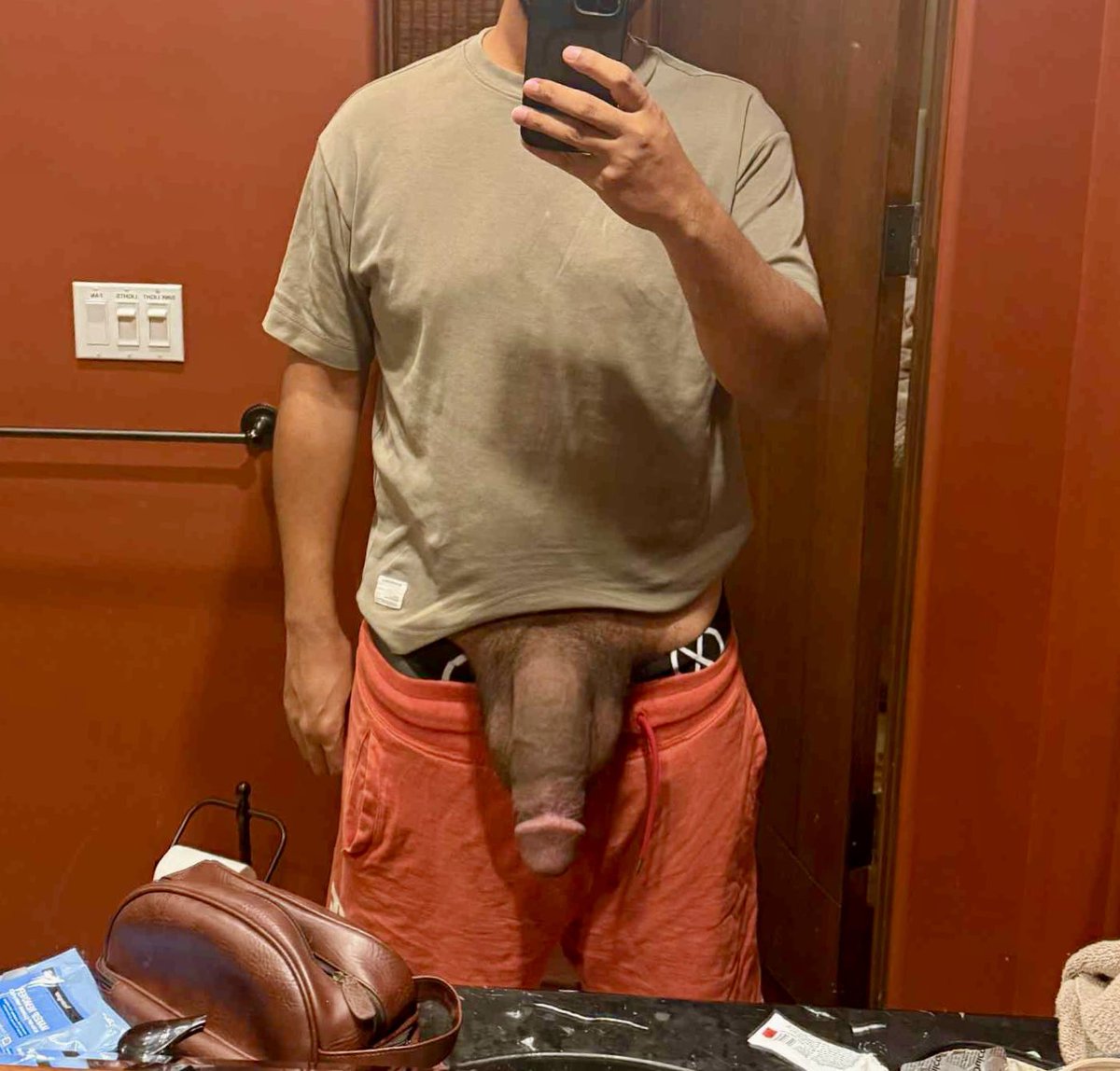 MR13INCHES tweet media