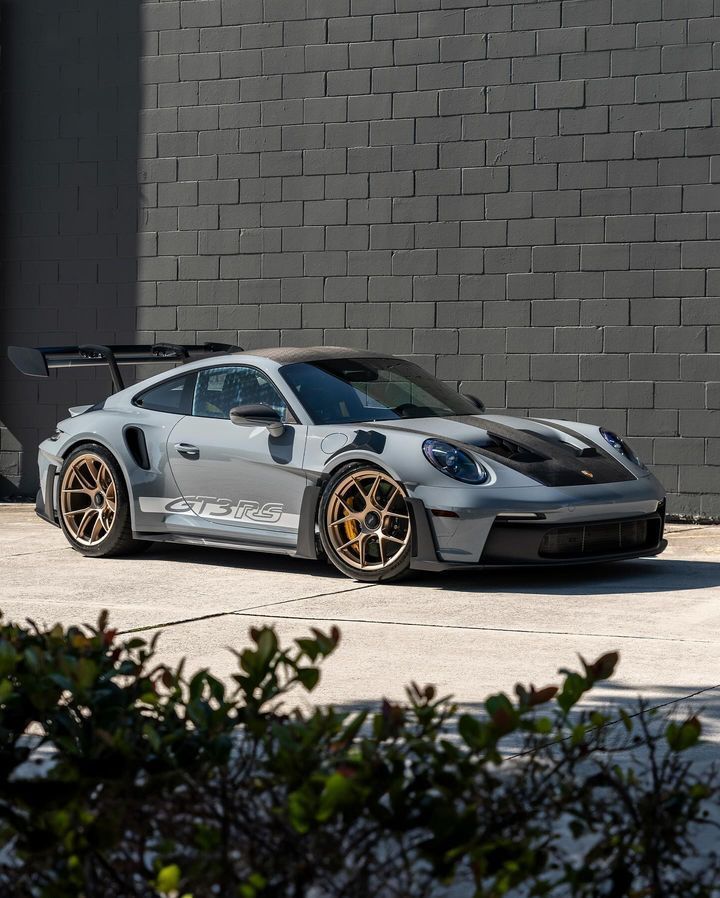 Car Porn tweet media