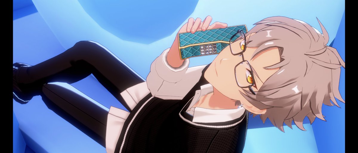 レナ tweet media