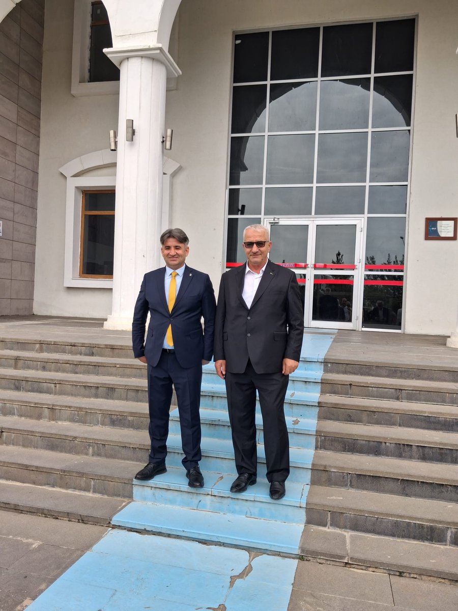 KozlukAkparti's tweet photo. 📍 Köylere Hizmet Götürme Birliği Seçimi
İl Genel Meclis Üyemiz Sayın Adnan ÇETİNKAYA, gerçekleştirilen seçimde 74 oyun 54’ünü alarak (%73) seçimi kazanmıştır.
İlçe Başkanımız Sayın Hakim IŞIK ve Sayın Adnan ÇETİNKAYA, destek veren tüm muhtarlarımıza Teşekkür Ettiler. https://t.co/VhuZTf4Pl5