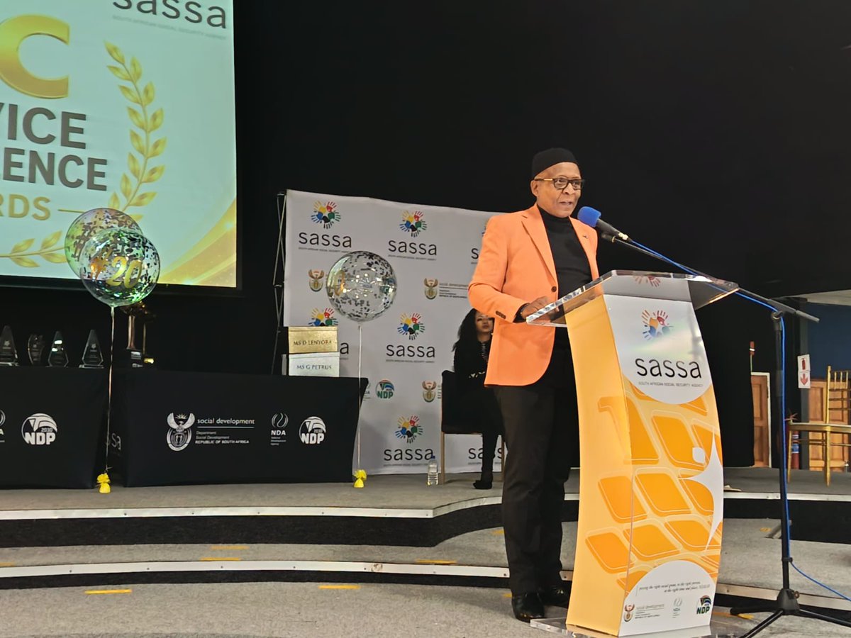 PSC_ZA's tweet photo. Happening now: PSC Commissioner Anele Gxoyiya is delivering a keynote address at the SASSA Northen Cape  Service Excellence Awards Ceremony, highlighting the importance of ethical leadership, innovation, excellence, and commitment to quality service delivery. https://t.co/pyOeyNKoGC