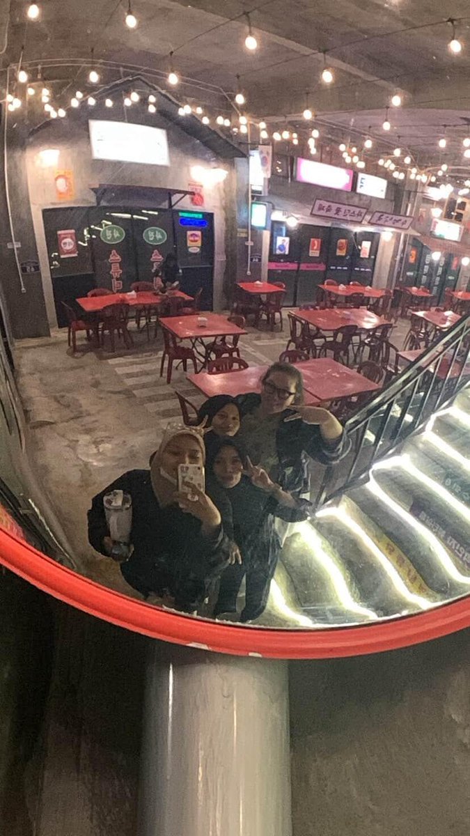 joorina__'s tweet photo. happy 11th anniversary monek
thank you for the music the songs we're singing, the joy they're bringing
@fiyaaahproof @_wonkyunlava
#MONSTAX #몬스타엑스
#11YearsWithMONSTAX #몬스타엑스11주년 @OfficialMONSTAX https://t.co/36vuryzufK