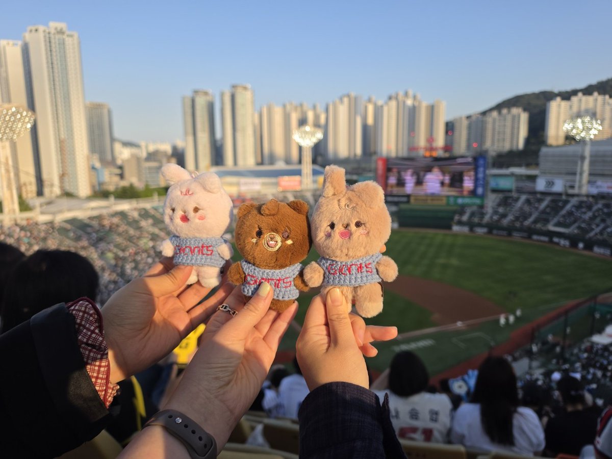 민트 tweet media