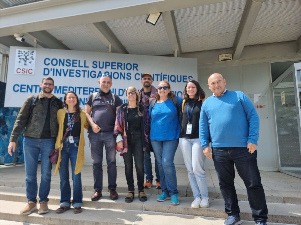 CRUST_IEOCD's tweet photo. La Red de Colecciones Marinas de España (CoMarEs), integrada por las Colecciones CMR @IEOoceanografia y las CBMR @ICMCSIC , nos reunimos en Barcelona para seguir avanzando en su coordinación 🌊
#CoMarEs #CMR_IEO #UnidaddeColecciones_IEO https://t.co/VE9RBcwzzX