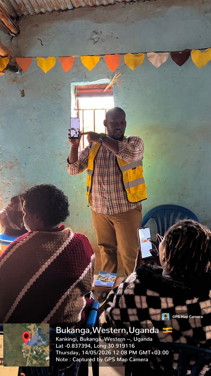 ehconsult's tweet photo. Yet another Digital Journey 🚀

Young Women Entrepreneurs in Kahirimbi, Juru being onboarded on
SIBO App, WhatsApp Business, MoMo Pay for More sales, easier payments, happier customers.  

@OutboxHub @MastercardFdn @UNCDF 

#10XDigitalEconomy #TechConnect #SIBOApp #MTN https://t.co/b89nLVx90j