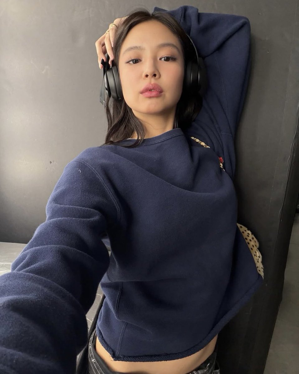 jennie pics tweet media