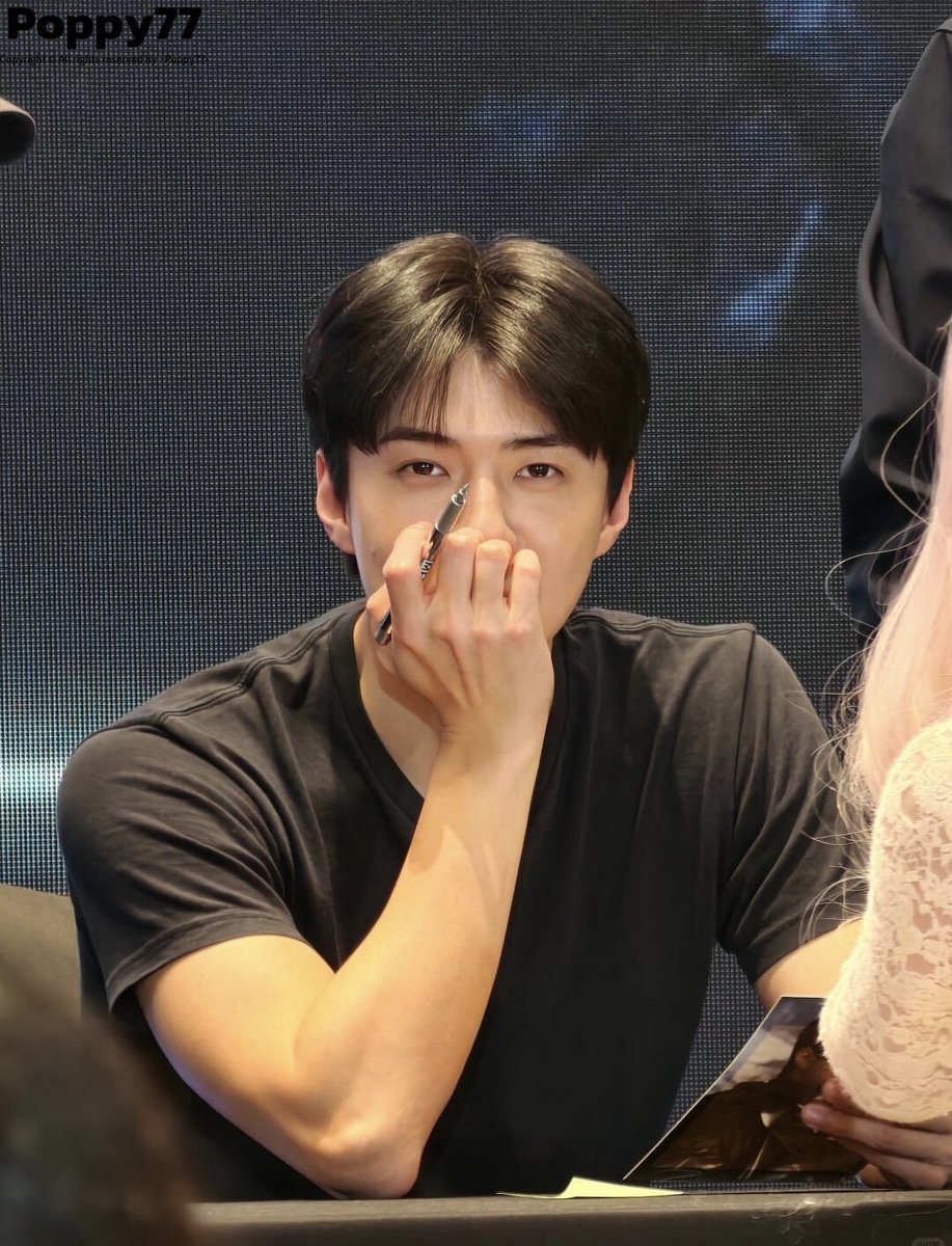 mdzlhcy ' my youth is EXO tweet media