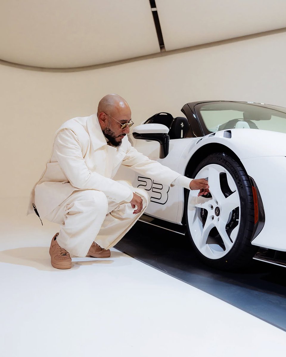 Just_Emma30's tweet photo. Swizz Beatz just got his 1 of 599
Ferrari SF90 XX Spider💆🏾‍♂️.

Would you pay a million dollar for this? https://t.co/fgyAt2HGV0