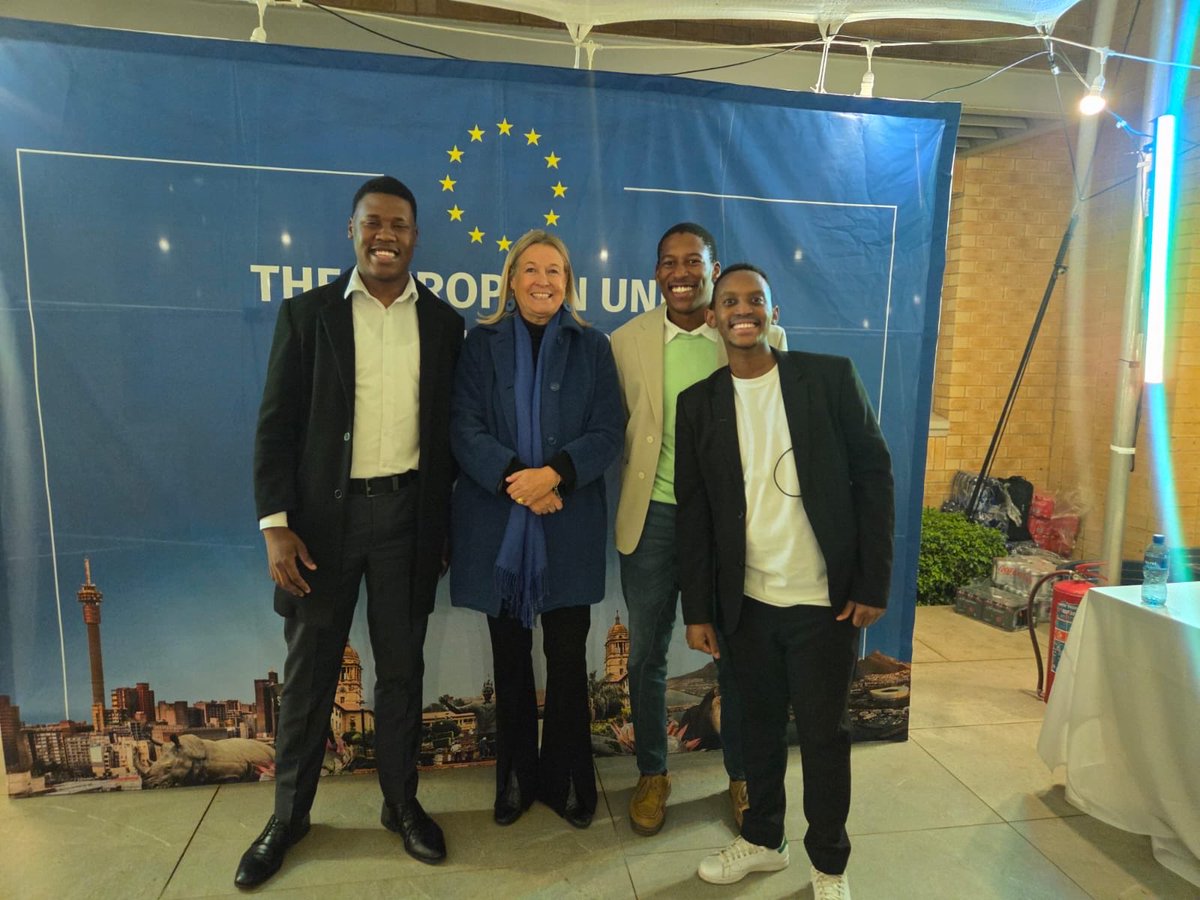 sayagayouth's tweet photo. SAYAGA was honoured to attend the #EuropeDay Reception hosted by H.E. Ambassador @SandraKramerEU at the EU Delegation in Pretoria πͺπΊπΏπ¦
@EUinSA
A reminder of the importance of multilateralism, cooperation & youth inclusion in global affairs.
#Youth4Multilateralism #EUinSA https://t.co/ArXRQkw07l