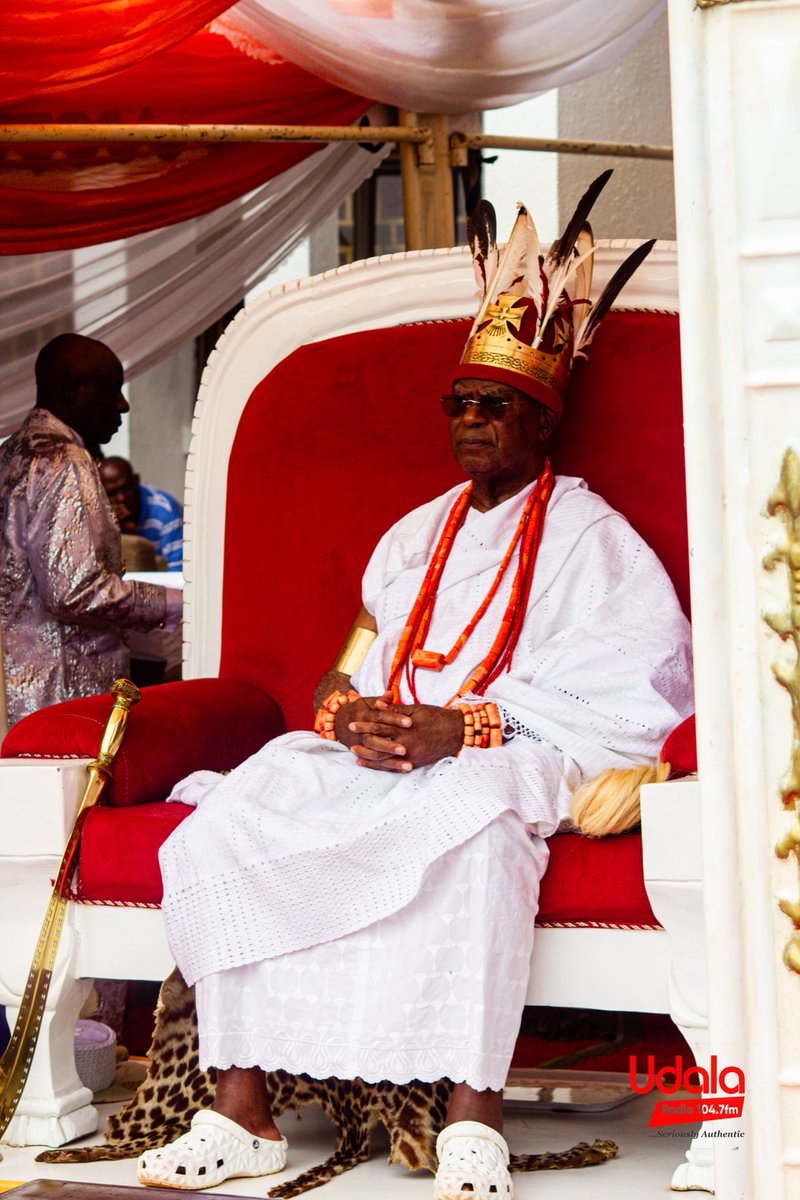 Udalaradio's tweet photo. The Obi of Onicha turns 85 today 🎉

Happy birthday, HRM Alfred Nnaemeka Achebe 🥂

#UdalaRadio #ObiOfOnitsha #Birthday #Onitsha #SeriouslyAuthentic https://t.co/0CVUL3PYIG