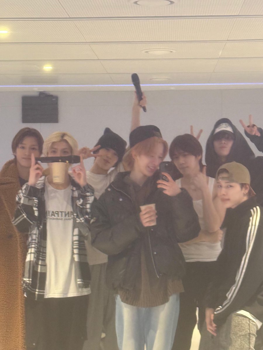 ⋆˚₊ᴱˡˡᵉ₊˚⋆ tweet media