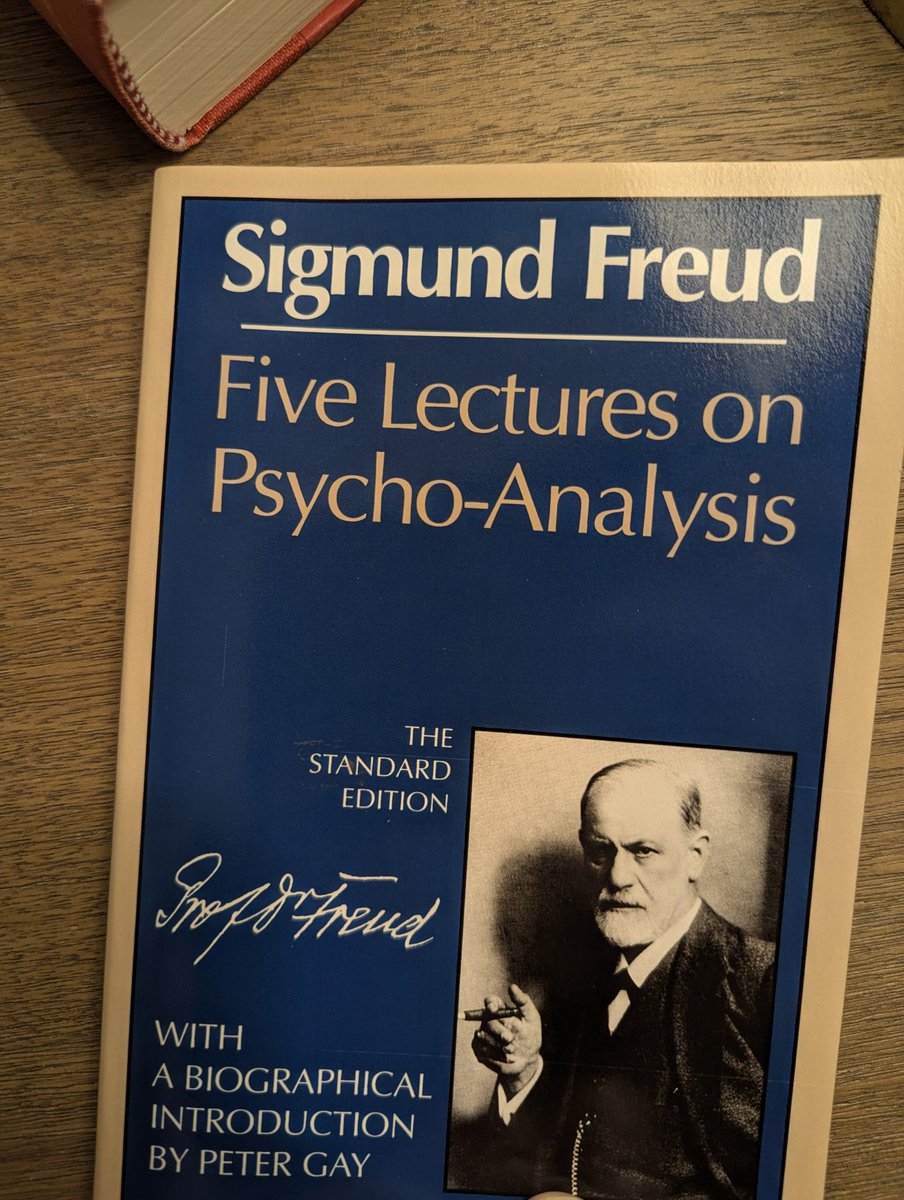 jordanticus's tweet photo. This might be the most accessible entry point to Freudian theory. It's written for the lay person and is very short, more like a paper than a book. https://t.co/Bp90AwuwIh