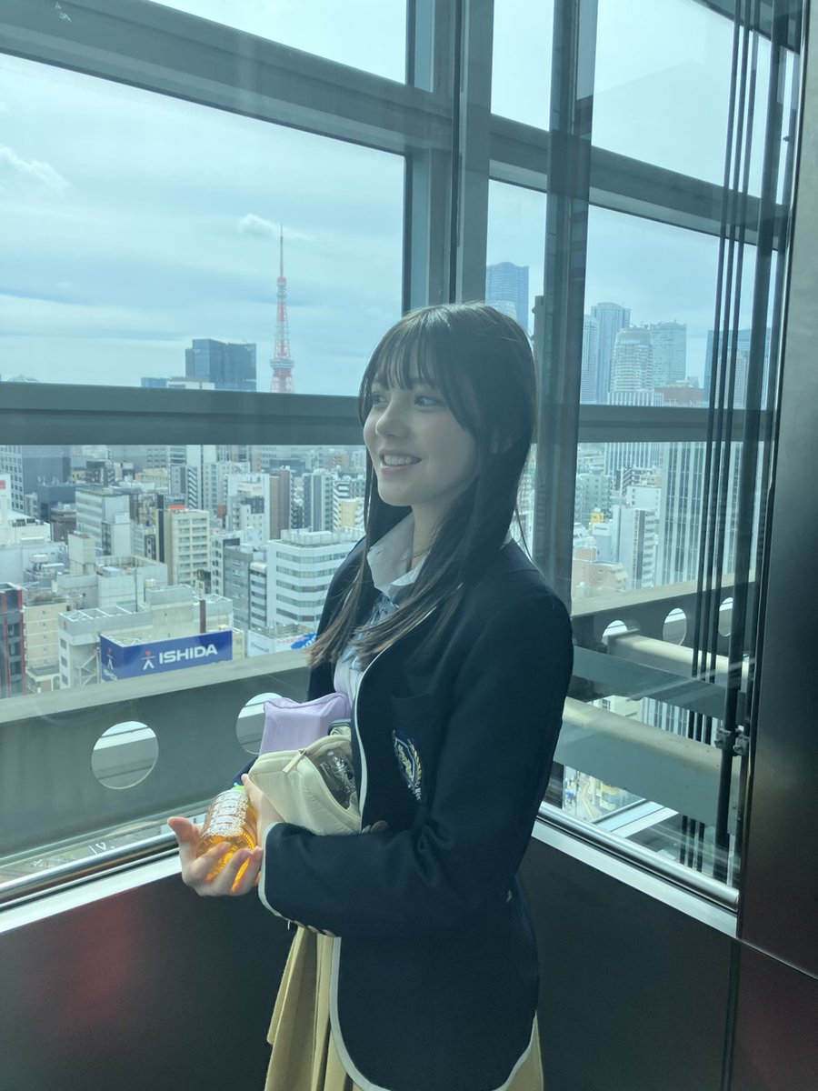 ama_official01's tweet photo. 高校生になりました松尾そのま、
テレビのOAたくさん控えております📺✨

一つひとつのお仕事を大切にして、頑張っていきます🙋‍♀️
皆様ぜひチェックお願いします✨

#松尾そのま
#FJK
#マネージャー日記
#エイベックスマネジメントエージェンシー https://t.co/lmkibxRN6Z