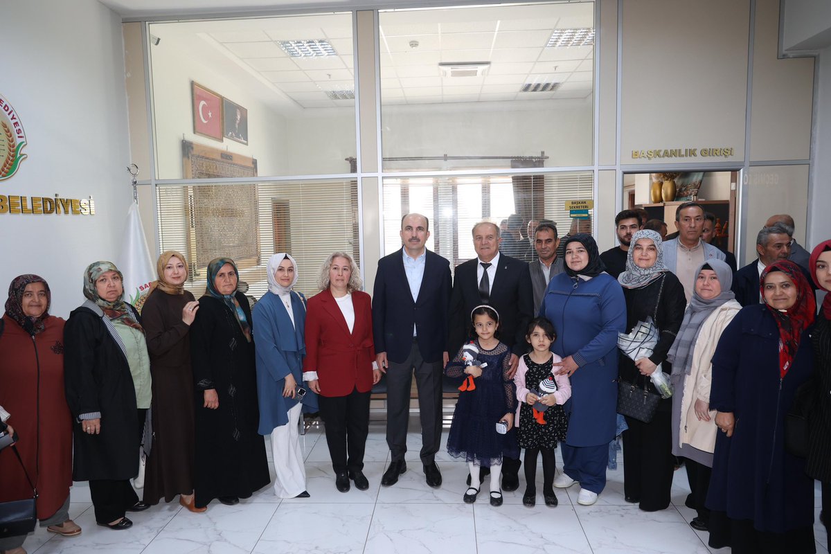 u_ibrahim_altay's tweet photo. 📍Sarayönü ilçemizdeyiz. 

Sarayönü ilçemizde hemşehrilerimizle birlikteyiz. 

Belediye Başkanımız Necati Koç, AK Parti İlçe Başkanımız Alkan Bayram ve heyetimizle ilçemizde yaptığımız çalışmaları değerlendirdik. https://t.co/mz3MExMy89
